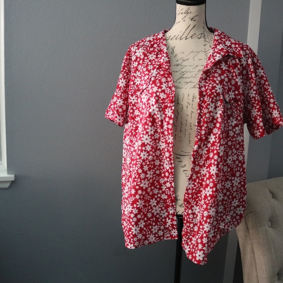 Red And White Floral Camp Shirt - Picture 3 of 3